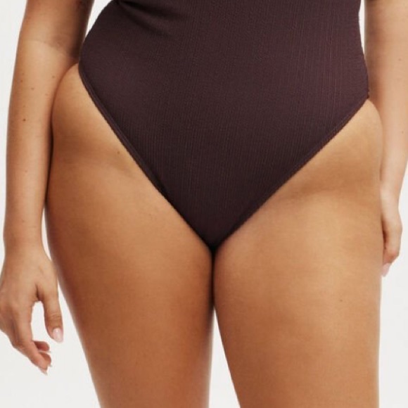 cotton on body seamless g string mid rise thong - Picture 1 of 4